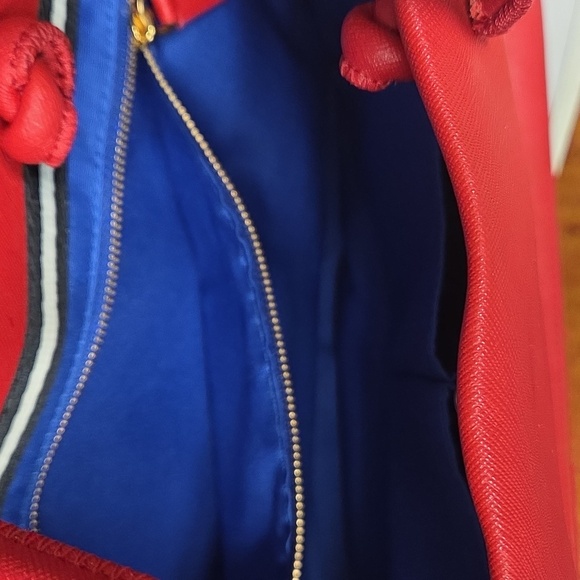 Marc Jacobs Logo Shopper East West Red Saffiano Leather - Picture 5 of 13